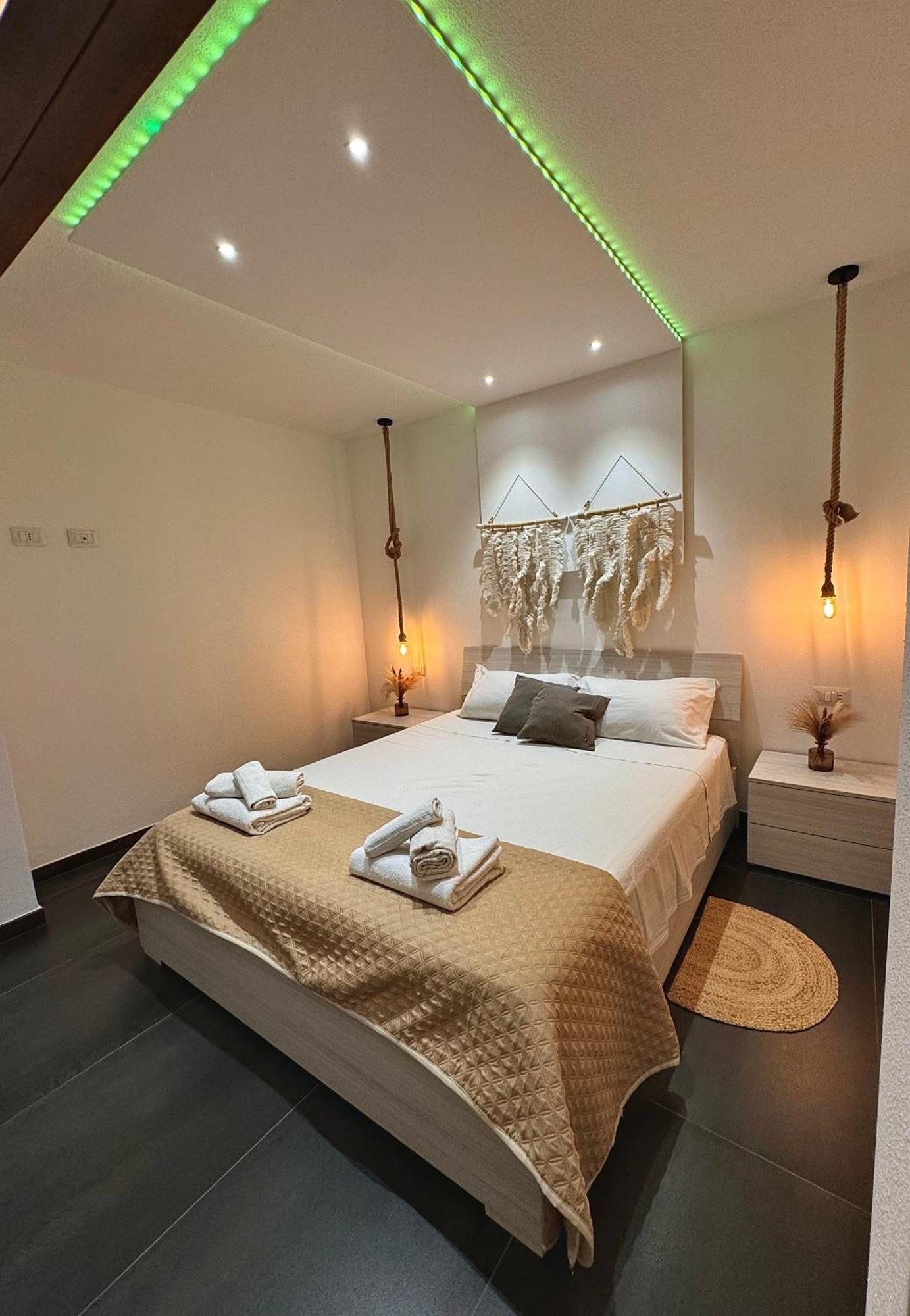 Bellavista Luxury Apartments La Caletta Bagian luar foto