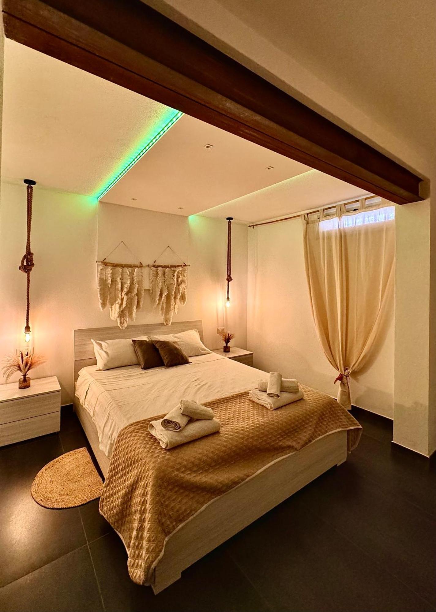 Bellavista Luxury Apartments La Caletta Bagian luar foto