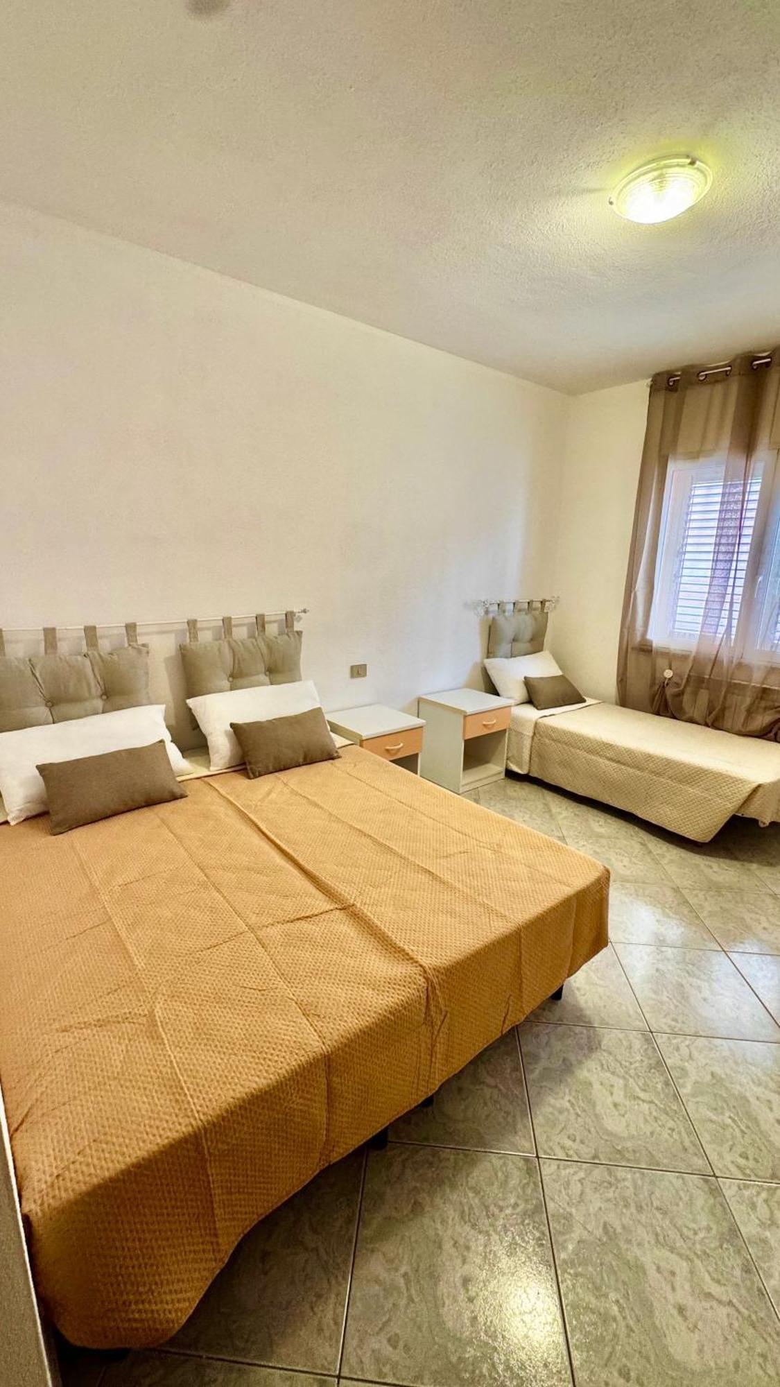 Bellavista Luxury Apartments La Caletta Bagian luar foto